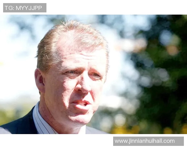 迪尼批评麦克拉伦辞职不真诚称此举将给牙买加队带来更多困扰与挑战 迪尼批评麦克拉伦辞职不真诚称此举将给牙买加队带来更多困扰与挑战