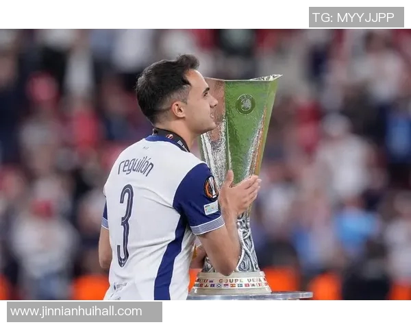 德保罗社媒关注雷吉隆罗马诺透露其将加盟迈阿密国际