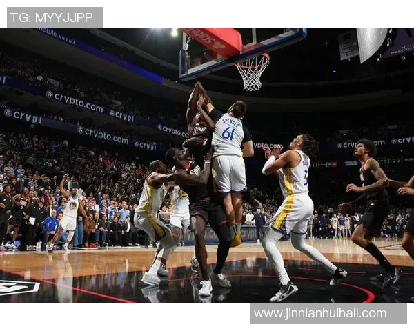 本届抢眼新秀埃奇库姆展现实力场均20分5板引领球队表现 本届抢眼新秀埃奇库姆展现实力场均20分5板引领球队表现